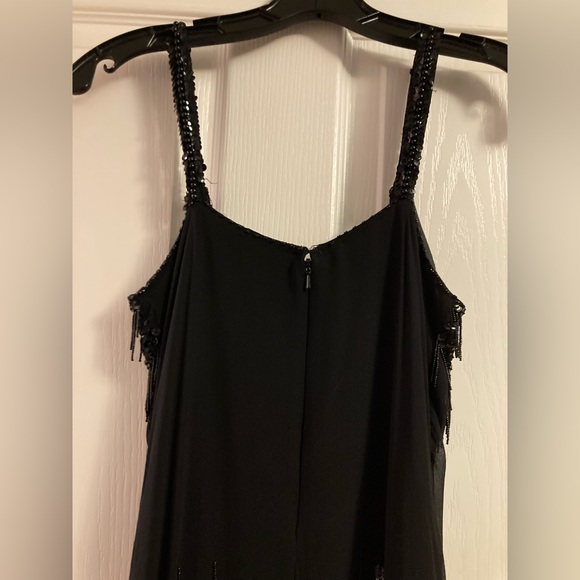 Gorgeous Vintage Beaded Dress. 100% Silk. Sequins and beads. Size Small. - Picture 8 of 9